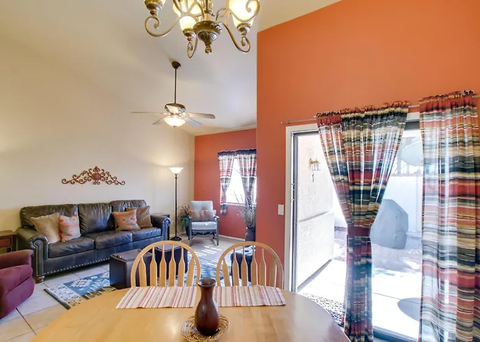 Holiday home 7 Mi To Mill Ave: Bbq-ready Townhouse Mesa